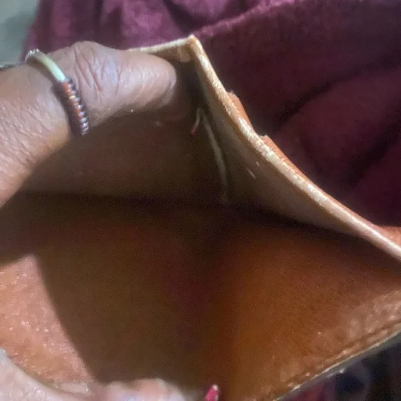 LV double side snap Wallet - Picture 4 of 7